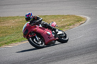 anglesey-no-limits-trackday;anglesey-photographs;anglesey-trackday-photographs;enduro-digital-images;event-digital-images;eventdigitalimages;no-limits-trackdays;peter-wileman-photography;racing-digital-images;trac-mon;trackday-digital-images;trackday-photos;ty-croes